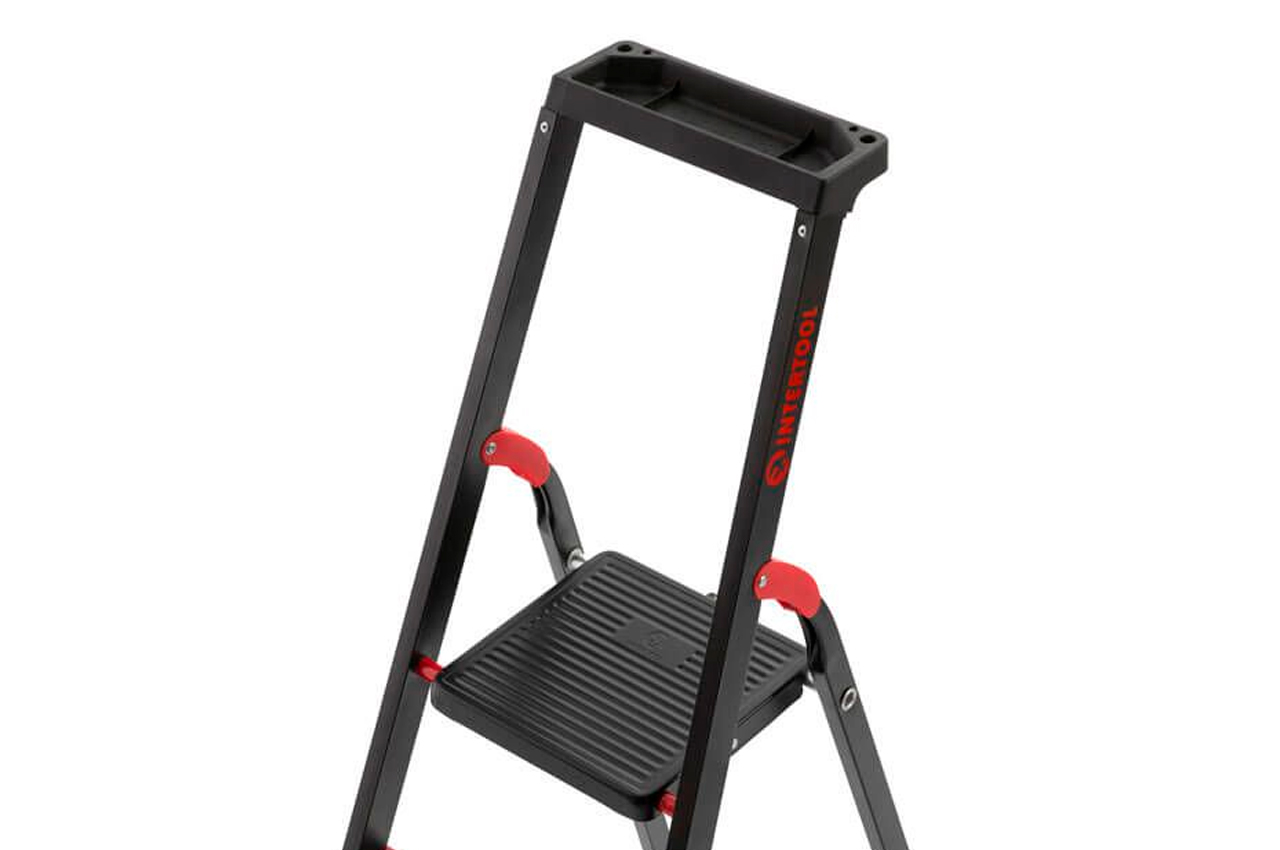 Драбина Intertool 7 ступенів x 1500 мм (LT-0057)